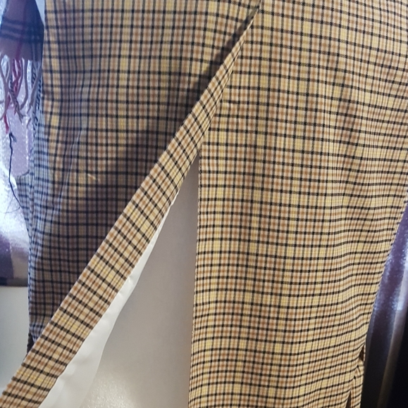 Gorgeous Plaid single breasted Vest/jacket - Picture 4 of 5